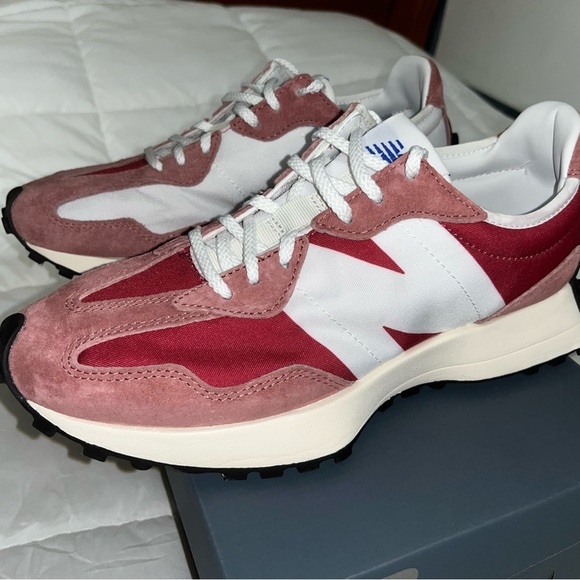 New Balance Sneakers - Picture 5 of 7